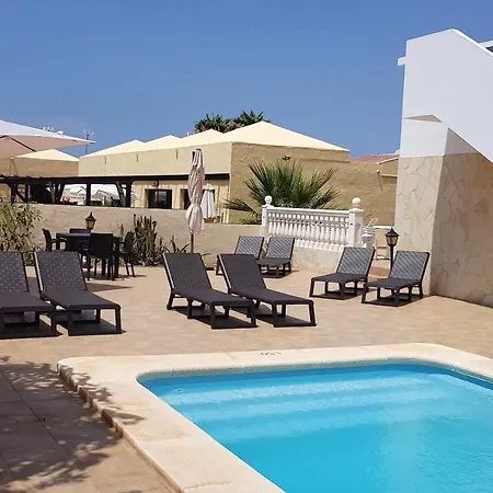 Apartment One Bedroom Appartement With Shared Pool Furnished Terrace And Wifi At Corralejo *